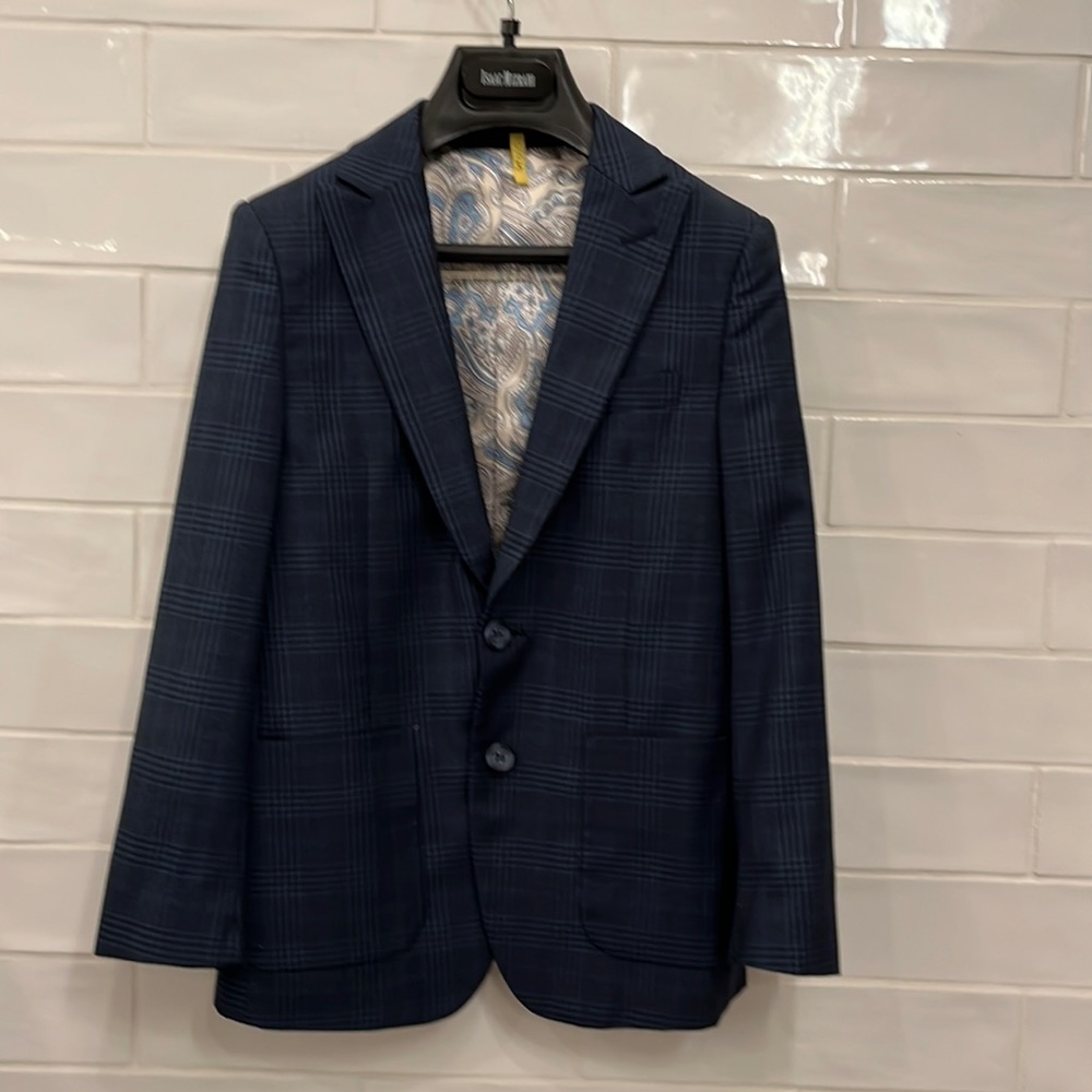 Boys size 7 three piece suit ~ Issac Mizrahi